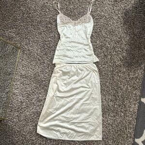 Vintage Vanity Fair Cream Lace Chemise and Slip Set